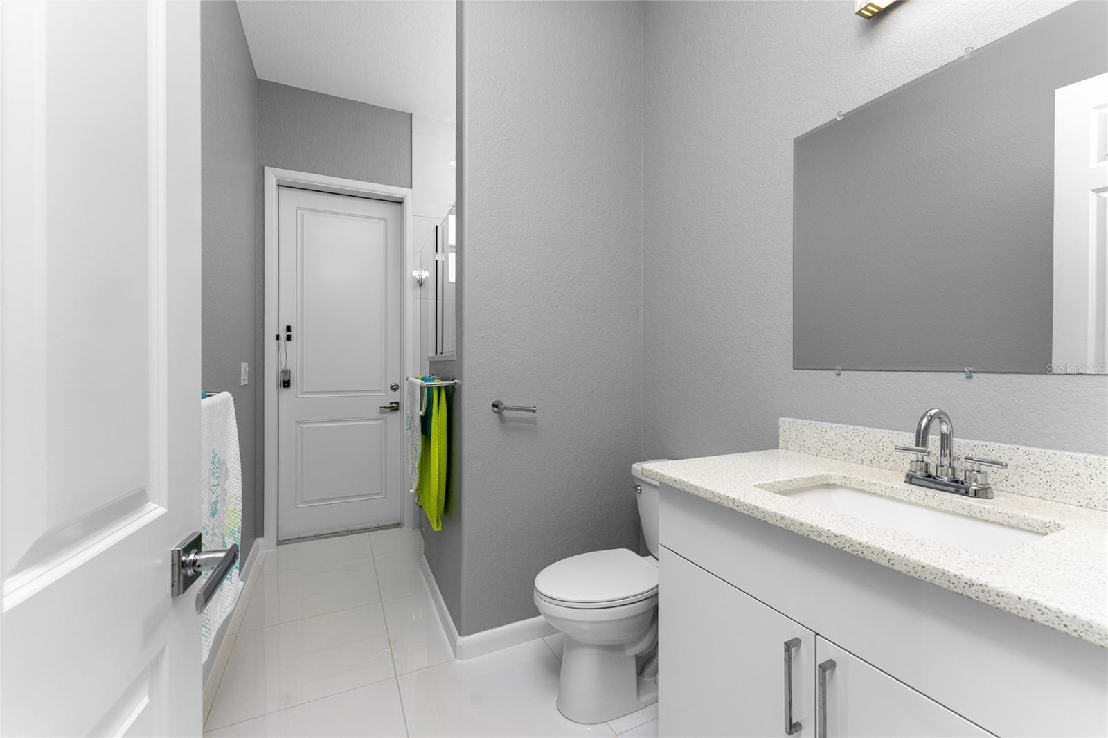 Image 26 of 55 For 14344 Amestoy Avenue