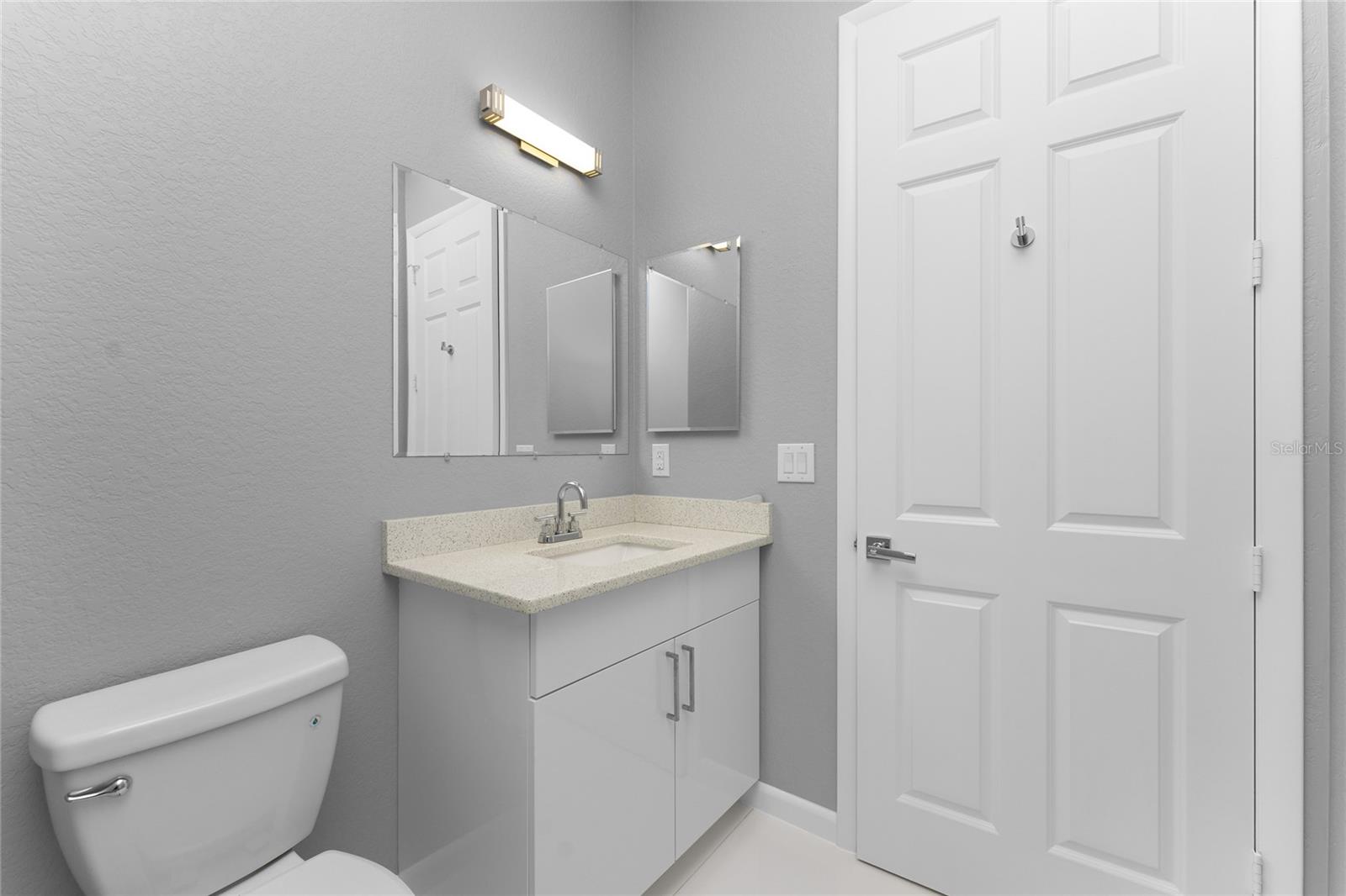 Image 27 of 55 For 14344 Amestoy Avenue