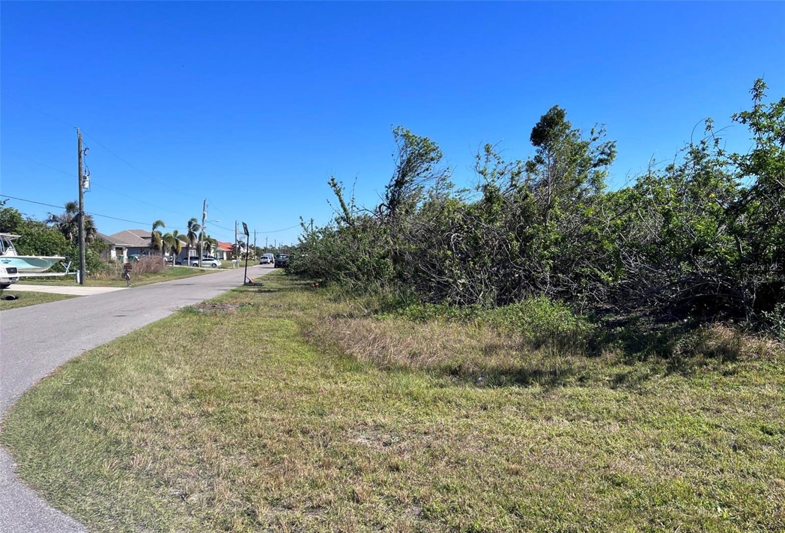 Image 3 of 8 For 15531 Aqua Circle