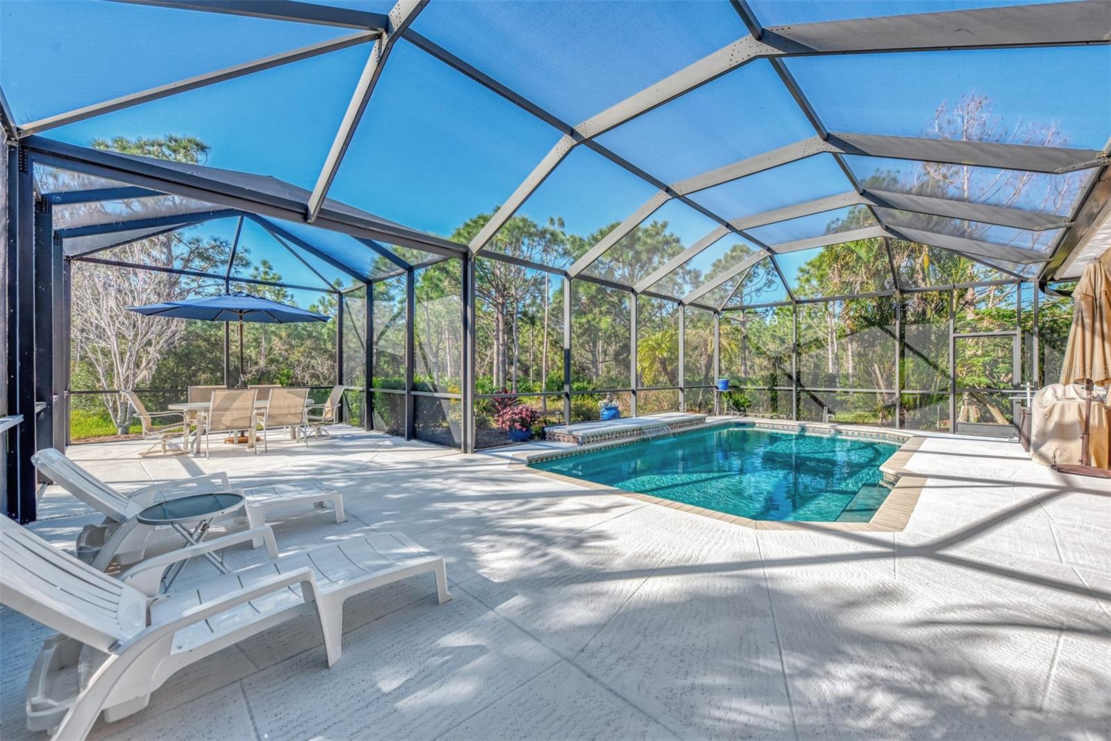 Image 40 of 81 For 2803 Sawgrass Court