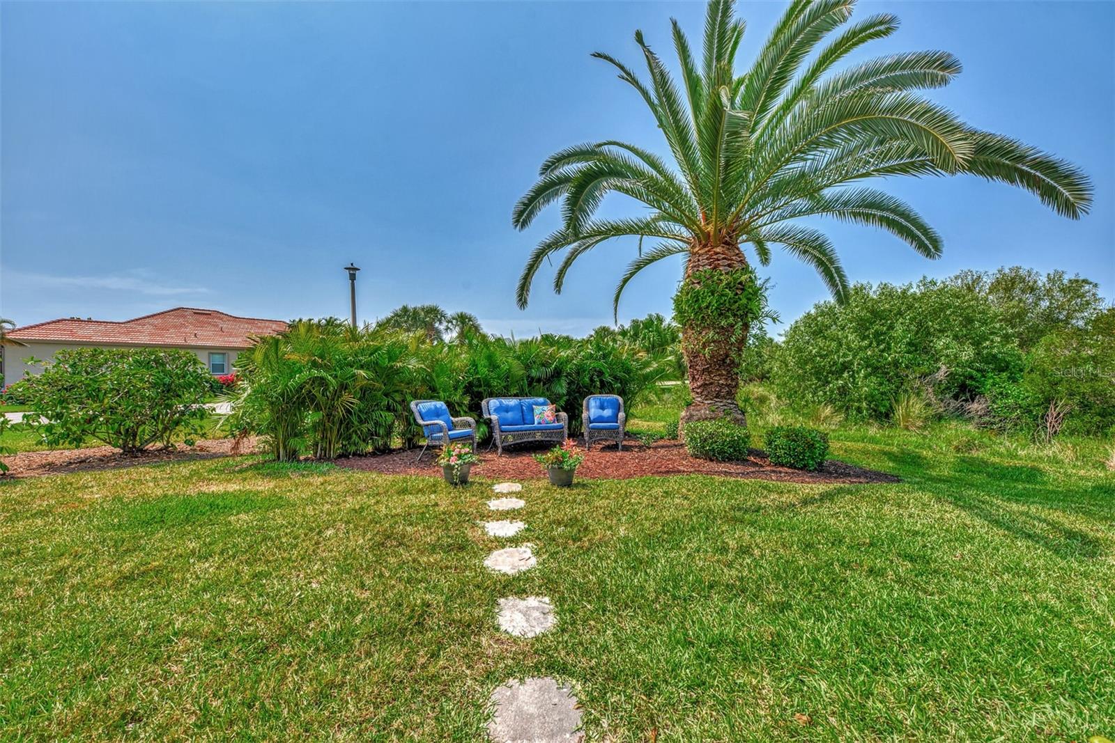 Image 42 of 81 For 2619 Wax Myrtle Court