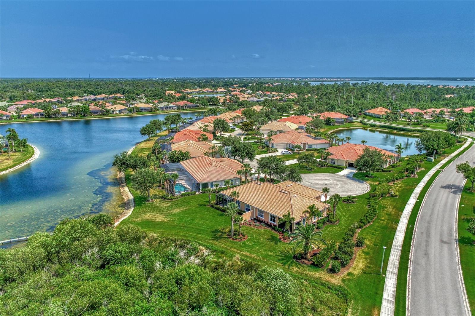 Image 53 of 81 For 2619 Wax Myrtle Court