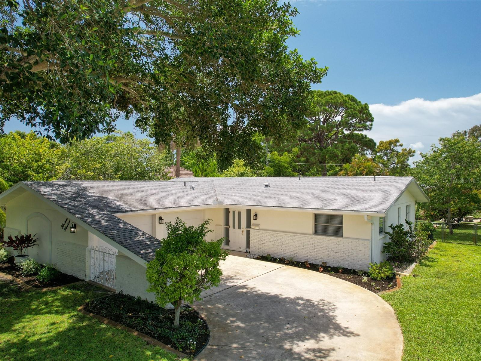 Details for 1400 Nokomis Avenue S, VENICE, FL 34285