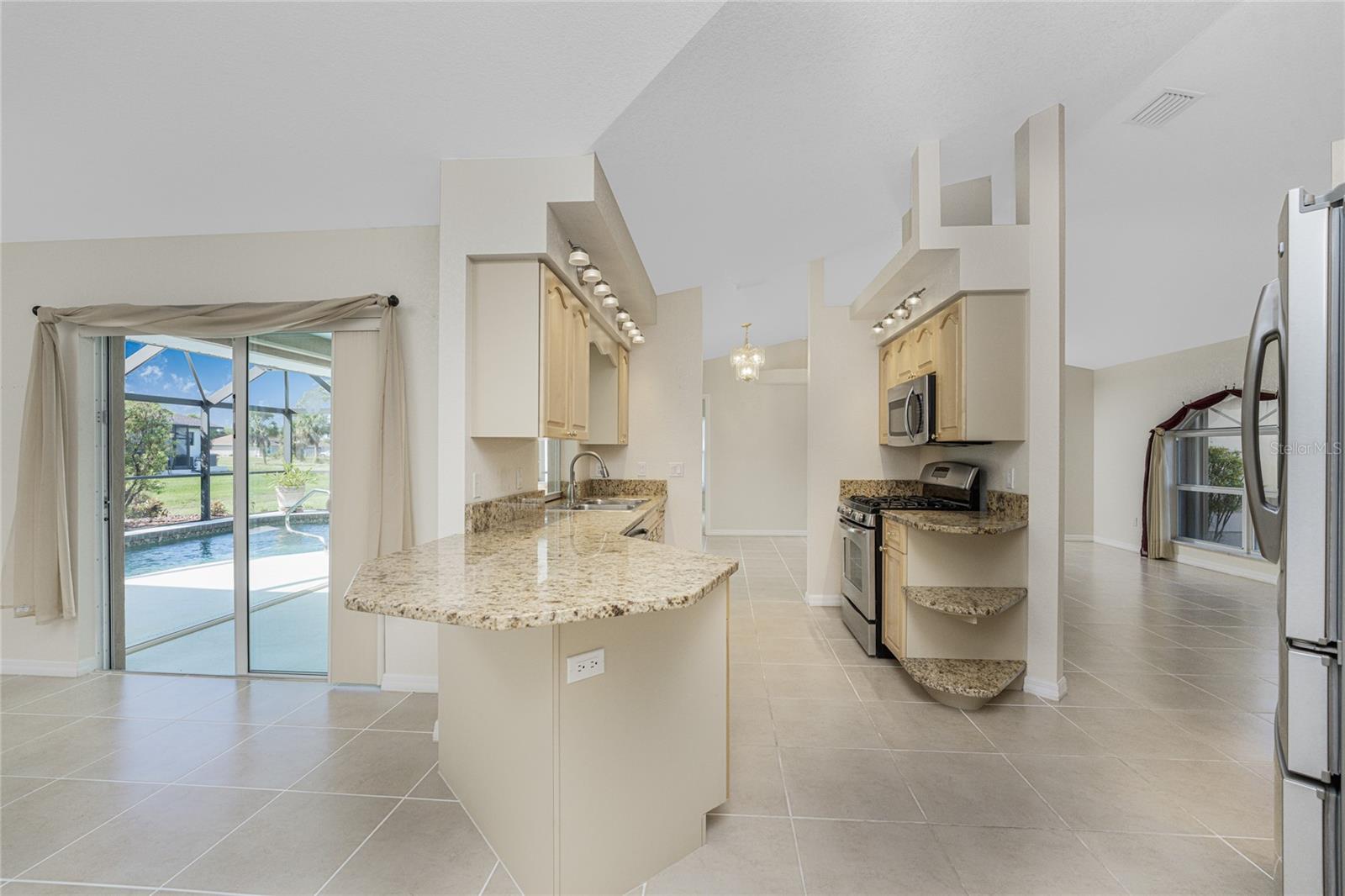 Image 16 of 51 For 289 White Marsh Lane