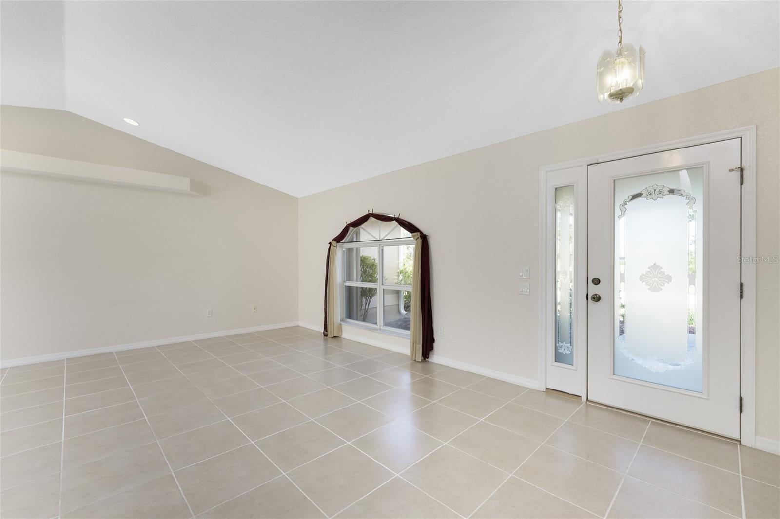 Image 4 of 51 For 289 White Marsh Lane