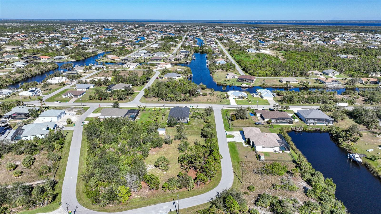 Image 11 of 32 For 9531 & 9551 Horace Circle