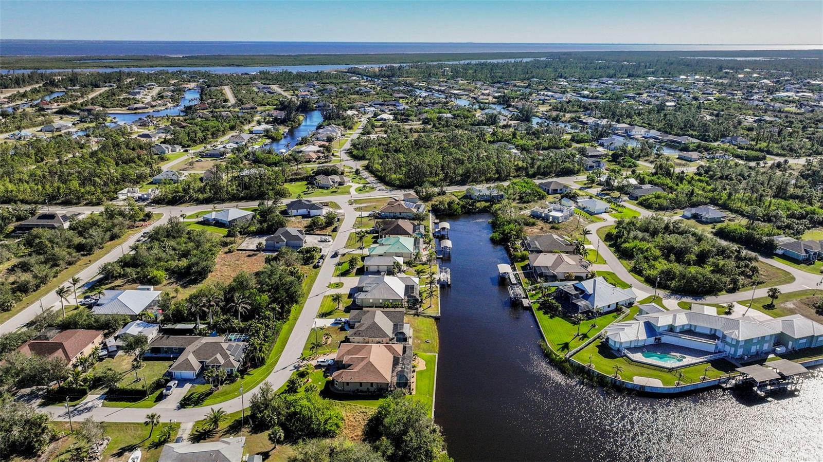 Listing photo id 52 for 9567 Honeymoon Drive