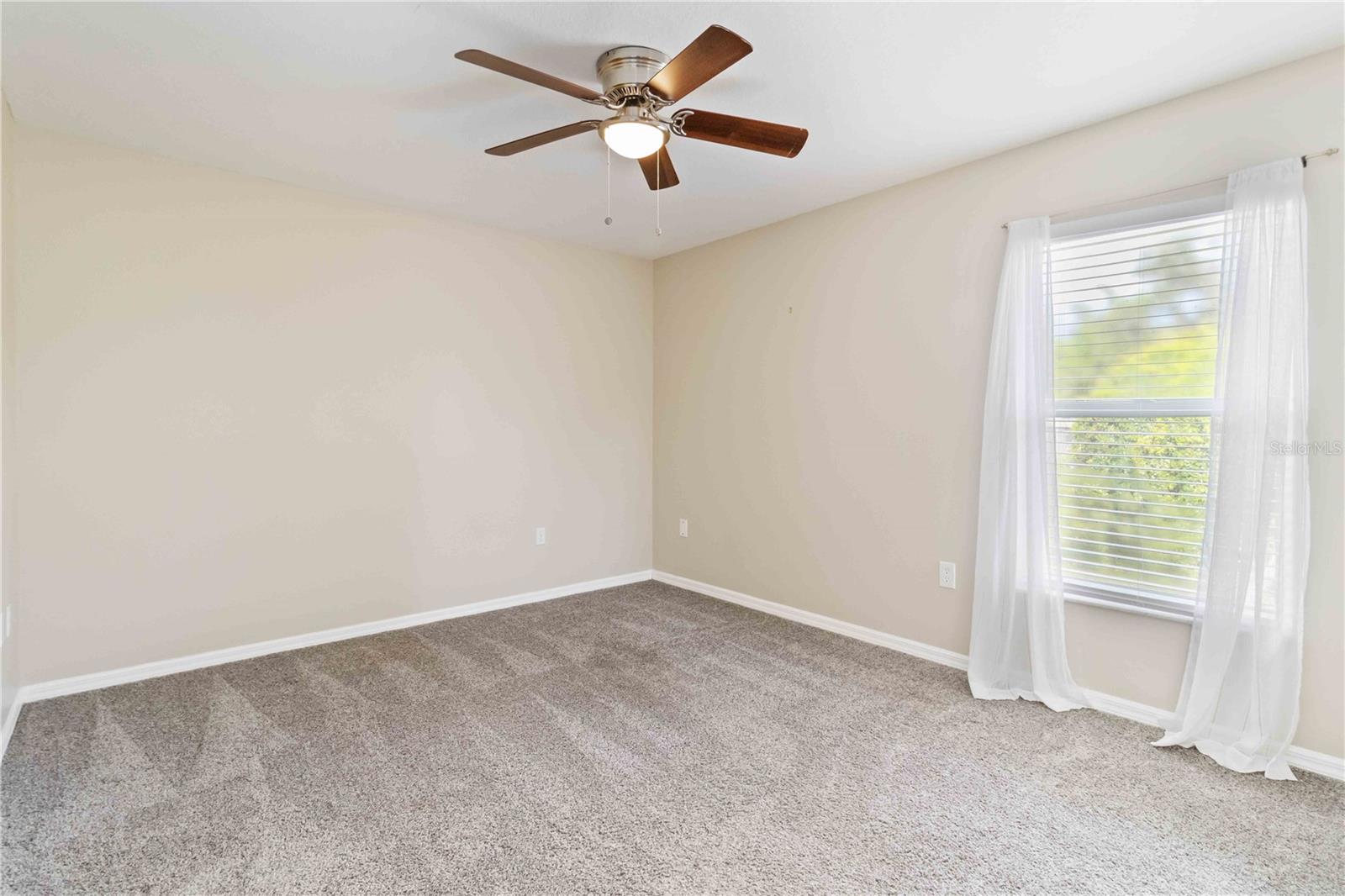 Image 18 of 27 For 792 Lehigh Road