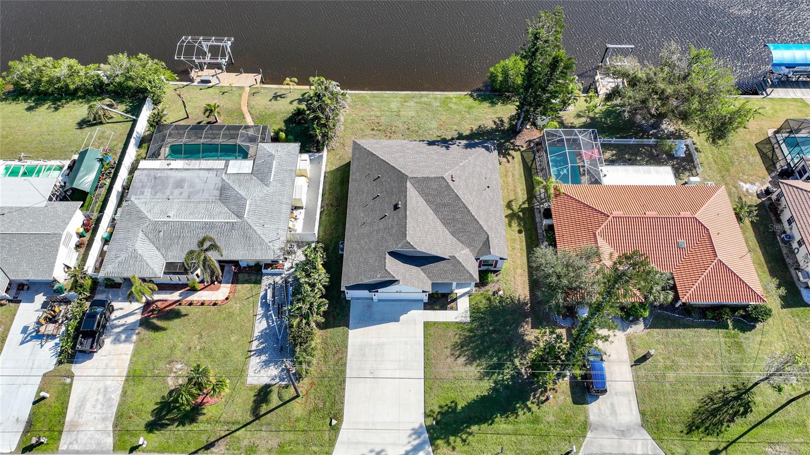 Image 2 of 59 For 521 Tarpon Boulevard Nw