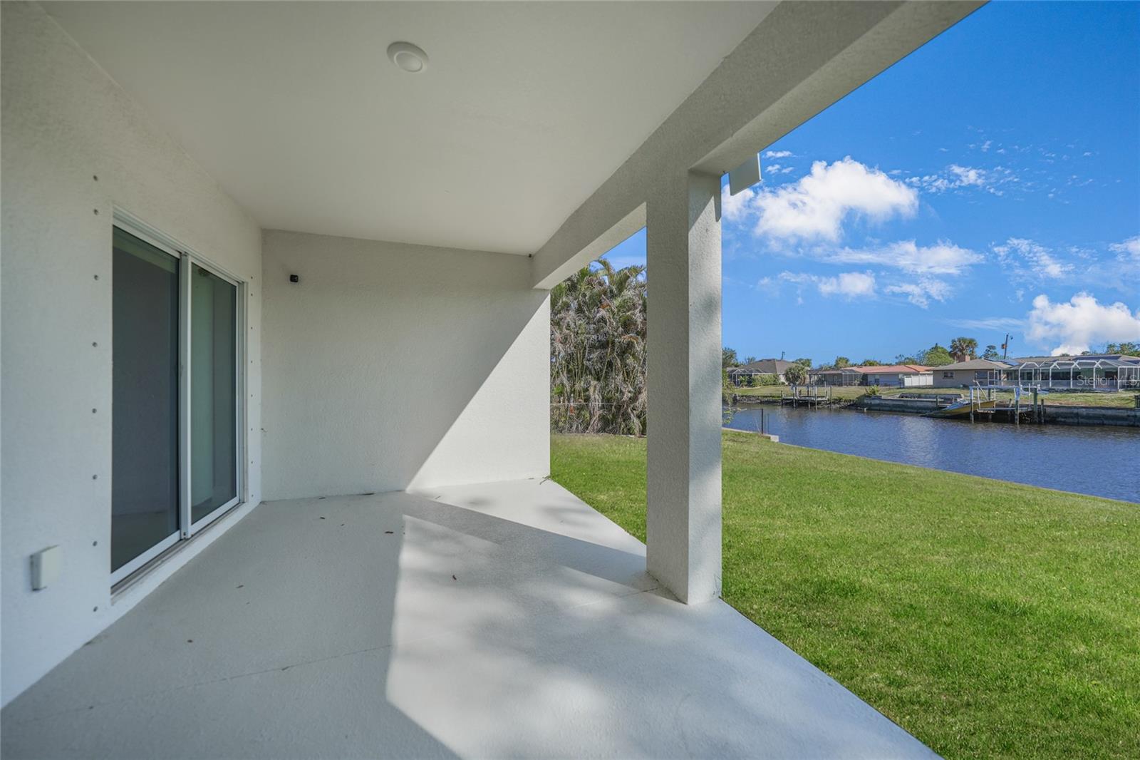 Image 38 of 59 For 521 Tarpon Boulevard Nw