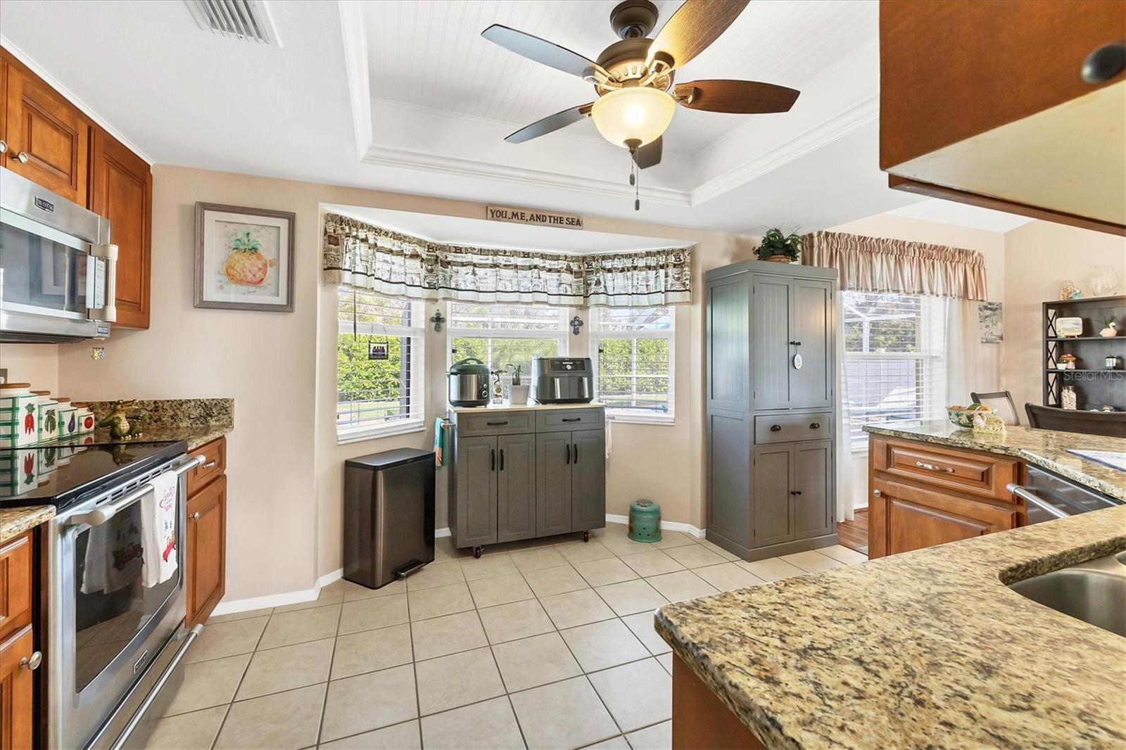 Image 12 of 33 For 9266 Carnation Avenue