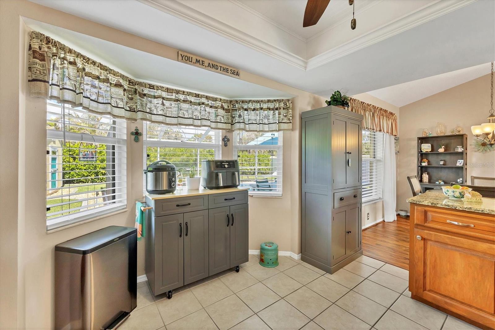 Image 13 of 33 For 9266 Carnation Avenue