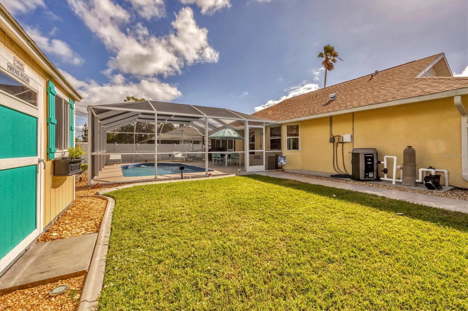 Image 30 of 33 For 9266 Carnation Avenue