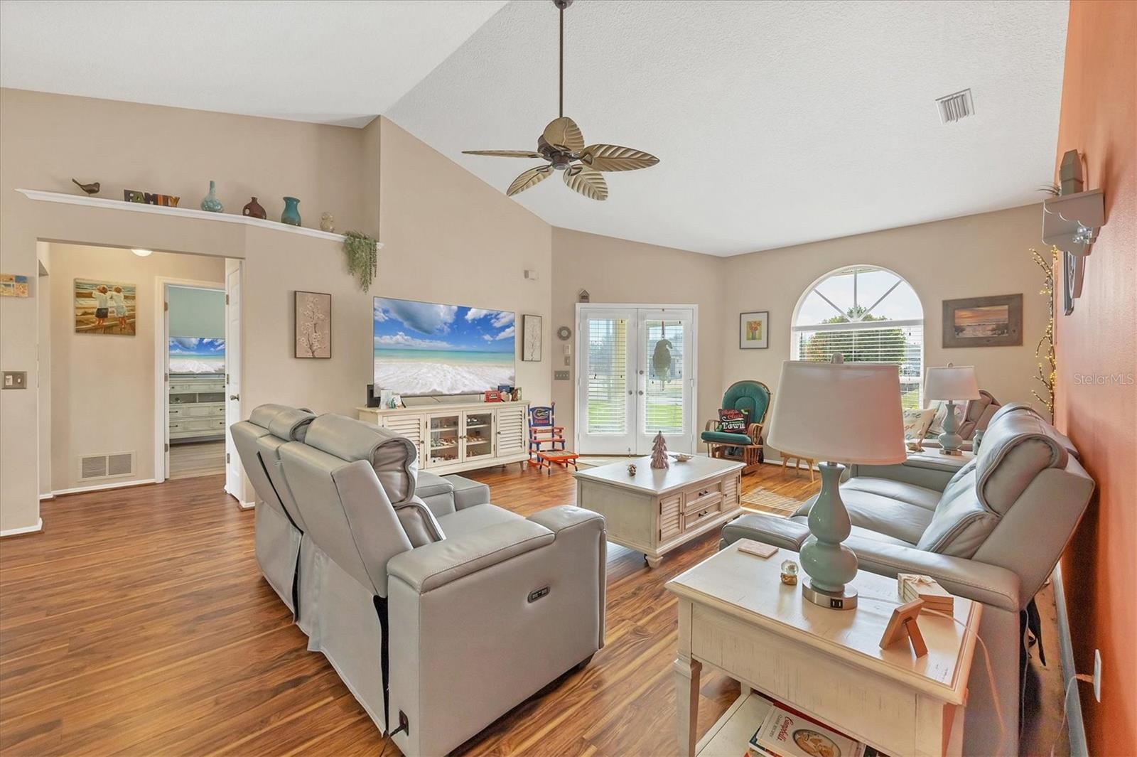 Image 5 of 33 For 9266 Carnation Avenue
