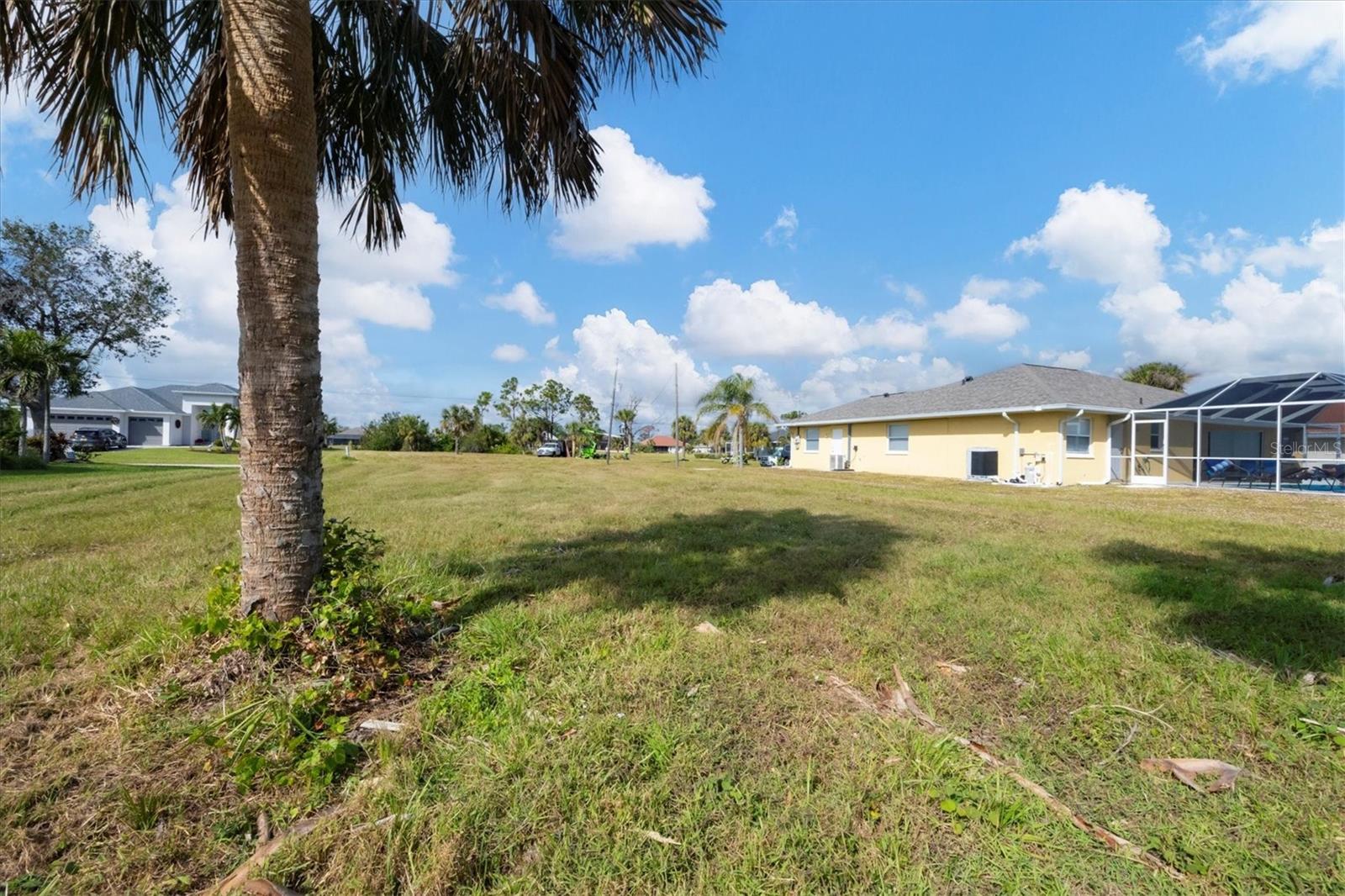 Image 12 of 22 For 74 Long Meadow Court