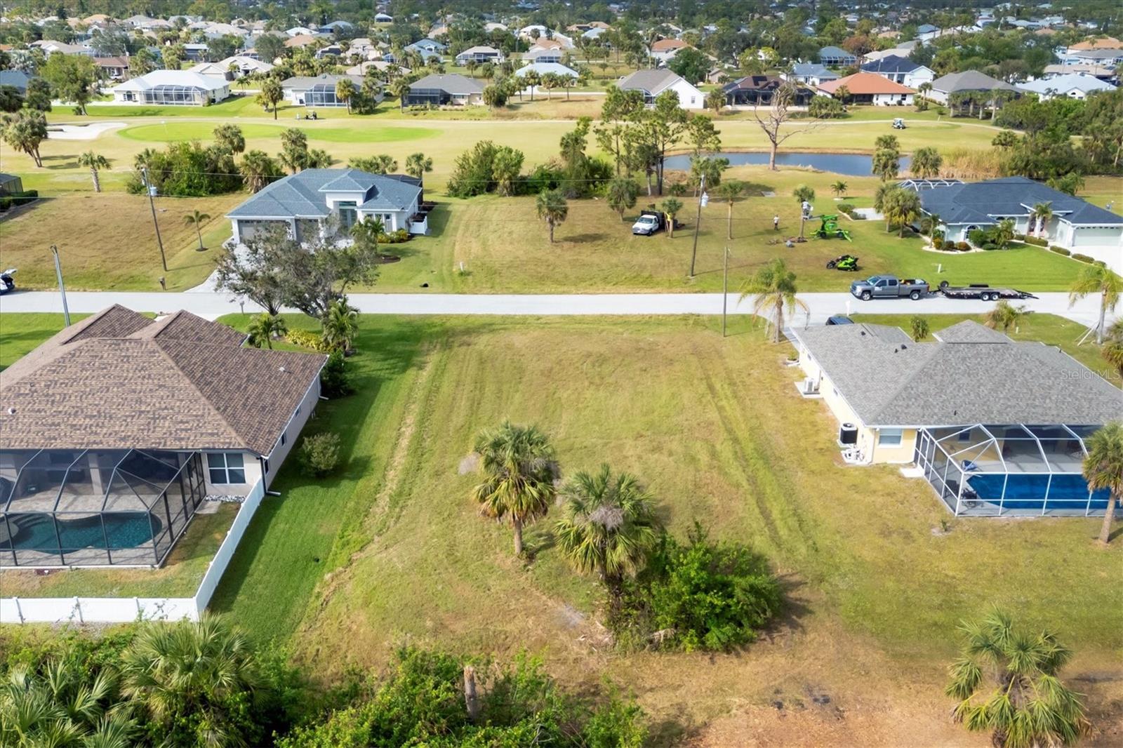 Image 15 of 22 For 74 Long Meadow Court