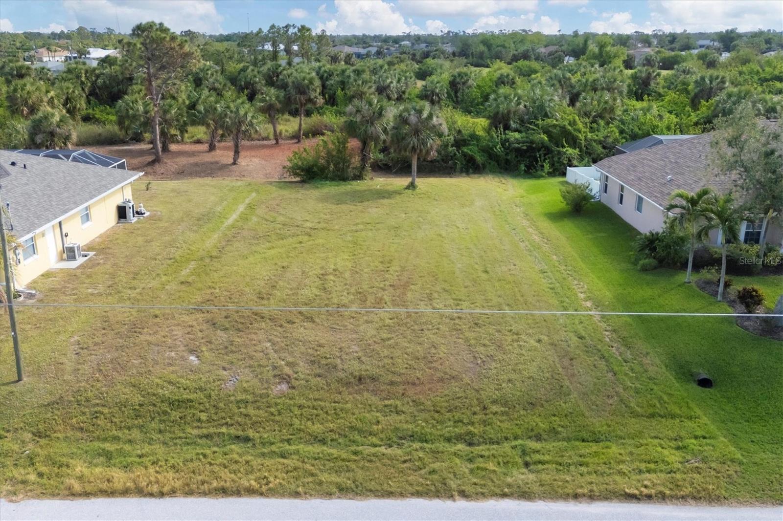 Image 5 of 22 For 74 Long Meadow Court