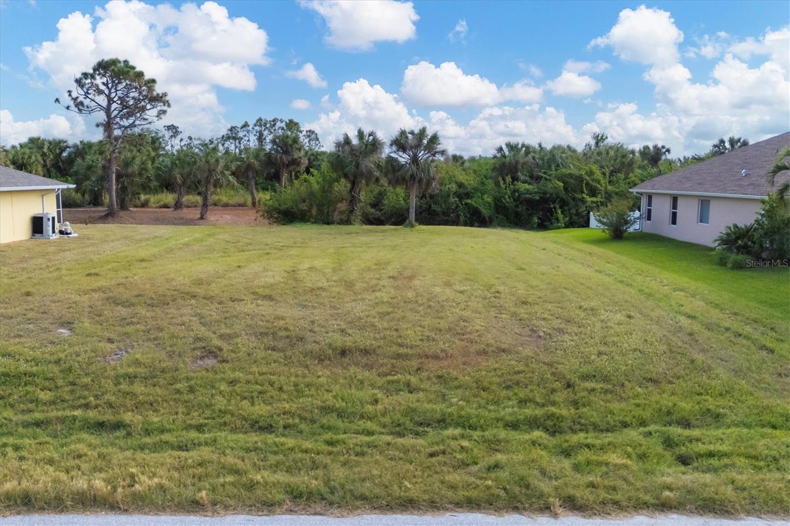 Image 7 of 22 For 74 Long Meadow Court