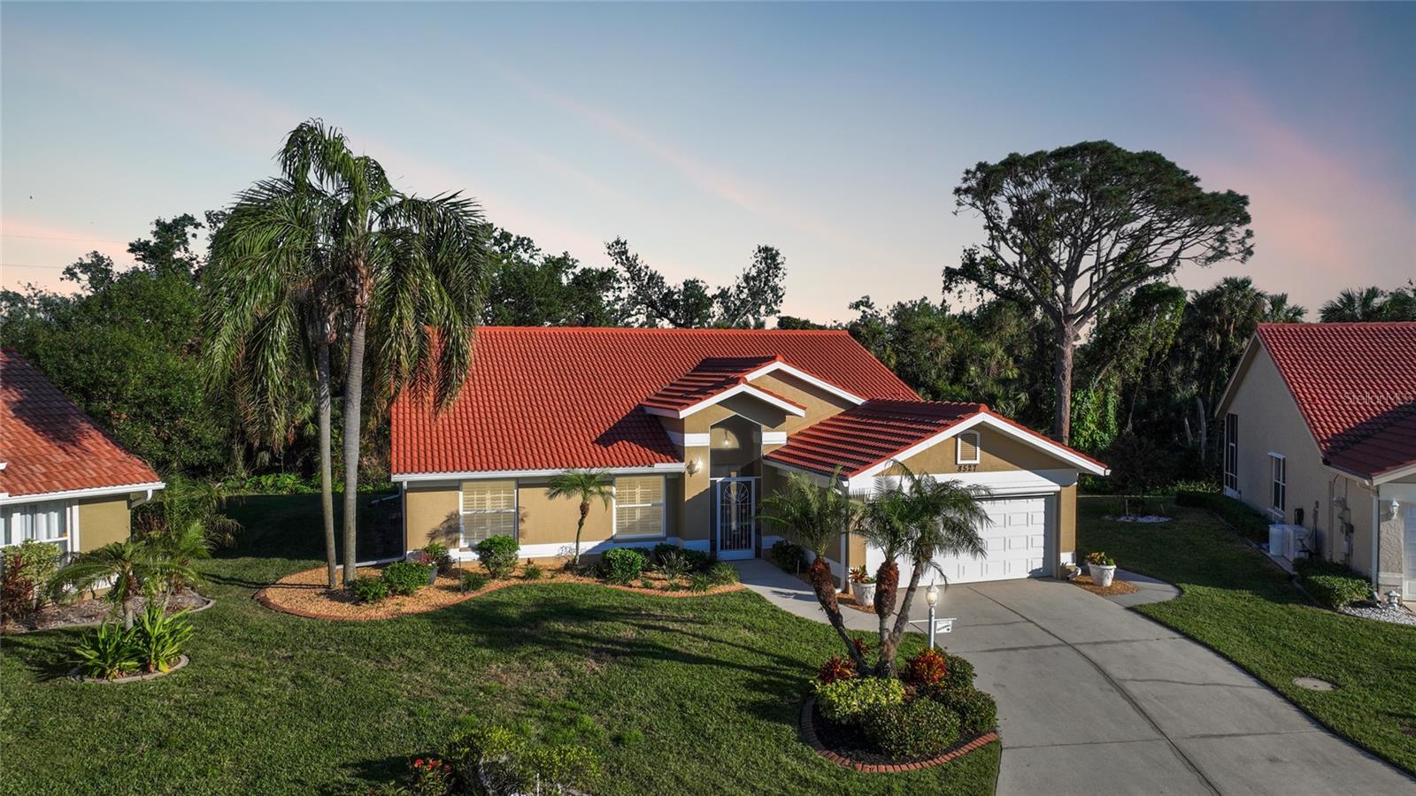 Details for 8527 Creekview Lane, ENGLEWOOD, FL 34224