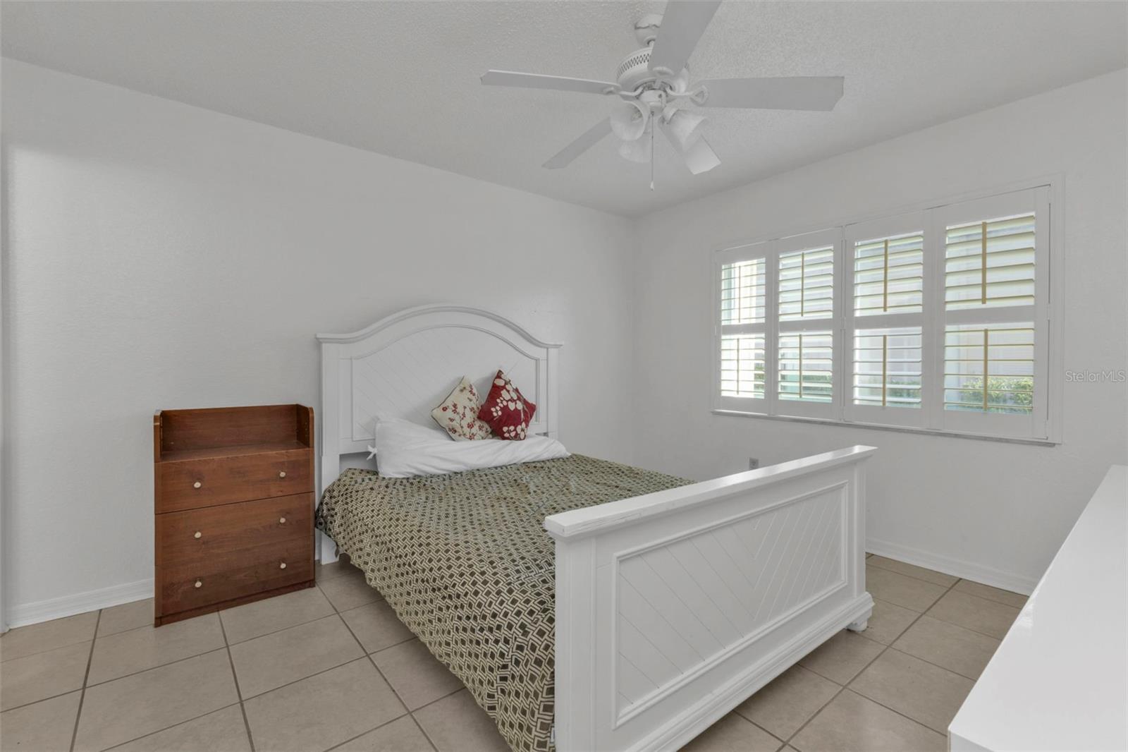 Image 10 of 36 For 25100 Sandhill Boulevard B-103