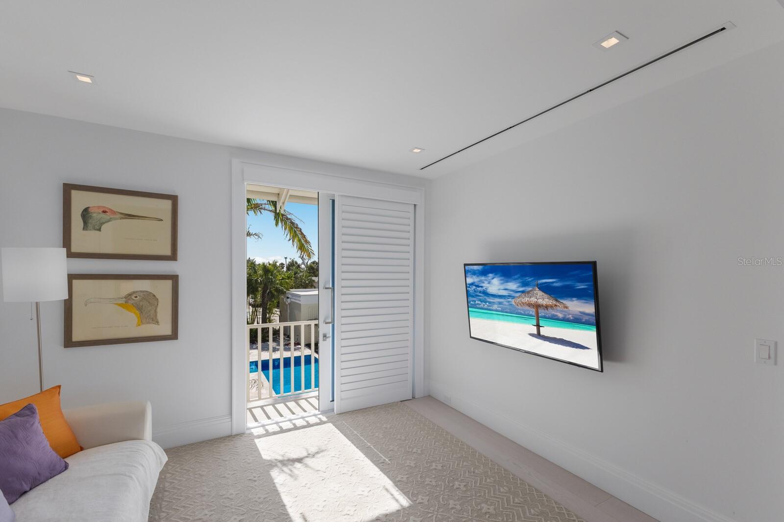 Image 92 of 100 For 2031 Shore Lane