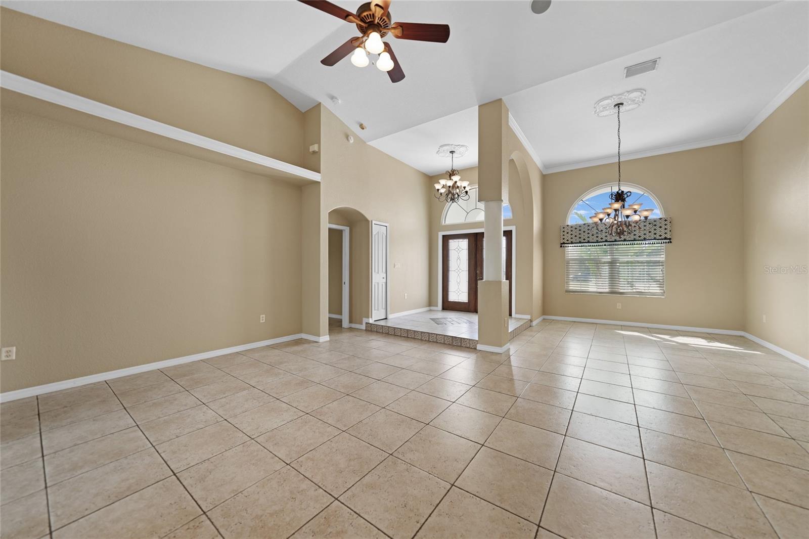 Image 10 of 62 For 26266 Barcelos Court