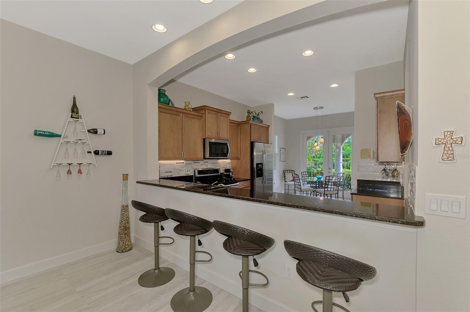 Image 15 of 75 For 13376 Creekside Lane
