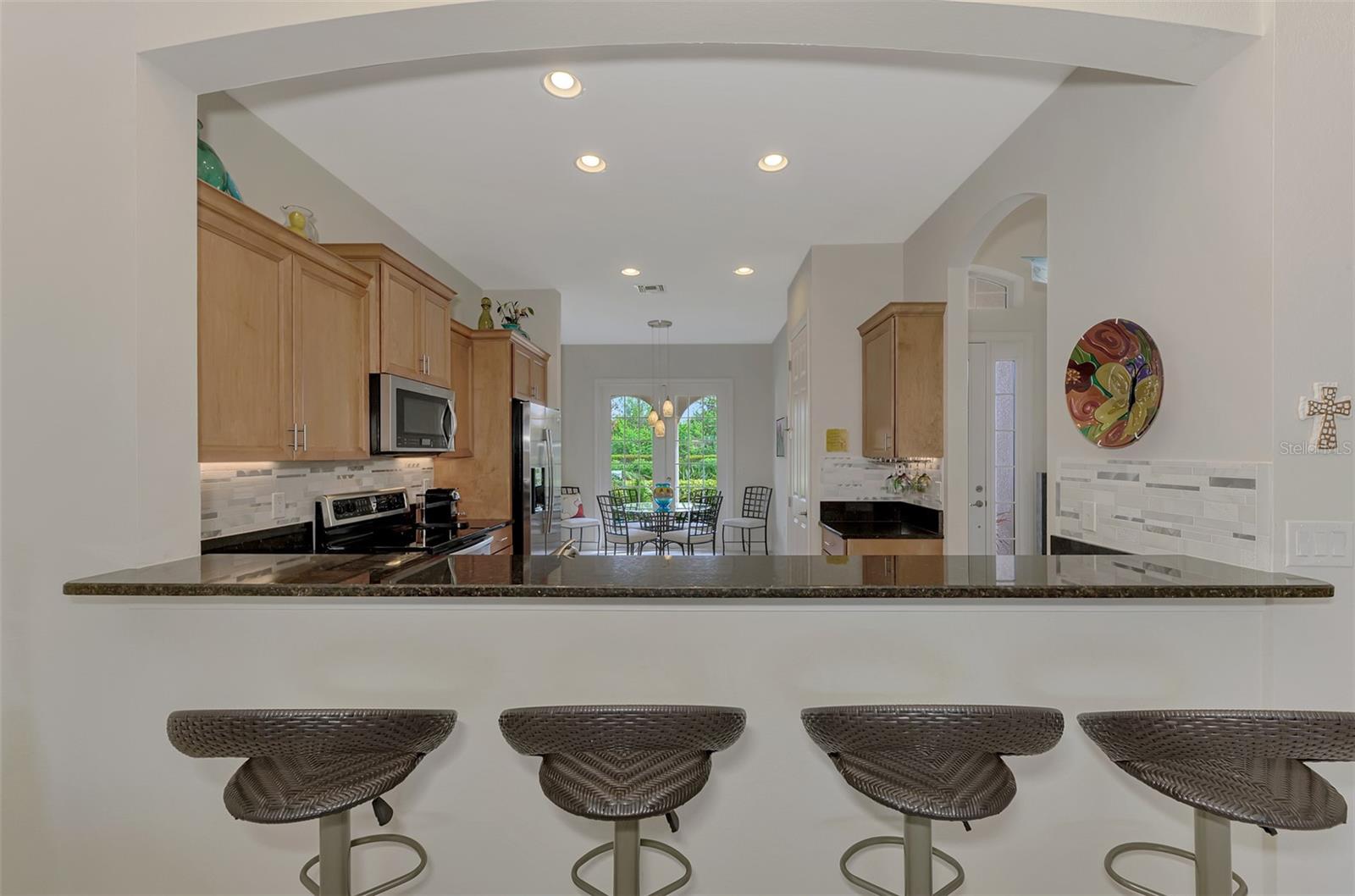 Image 16 of 75 For 13376 Creekside Lane