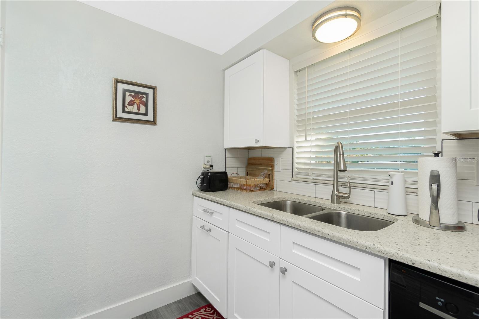 Image 13 of 43 For 672 Circlewood Drive V9