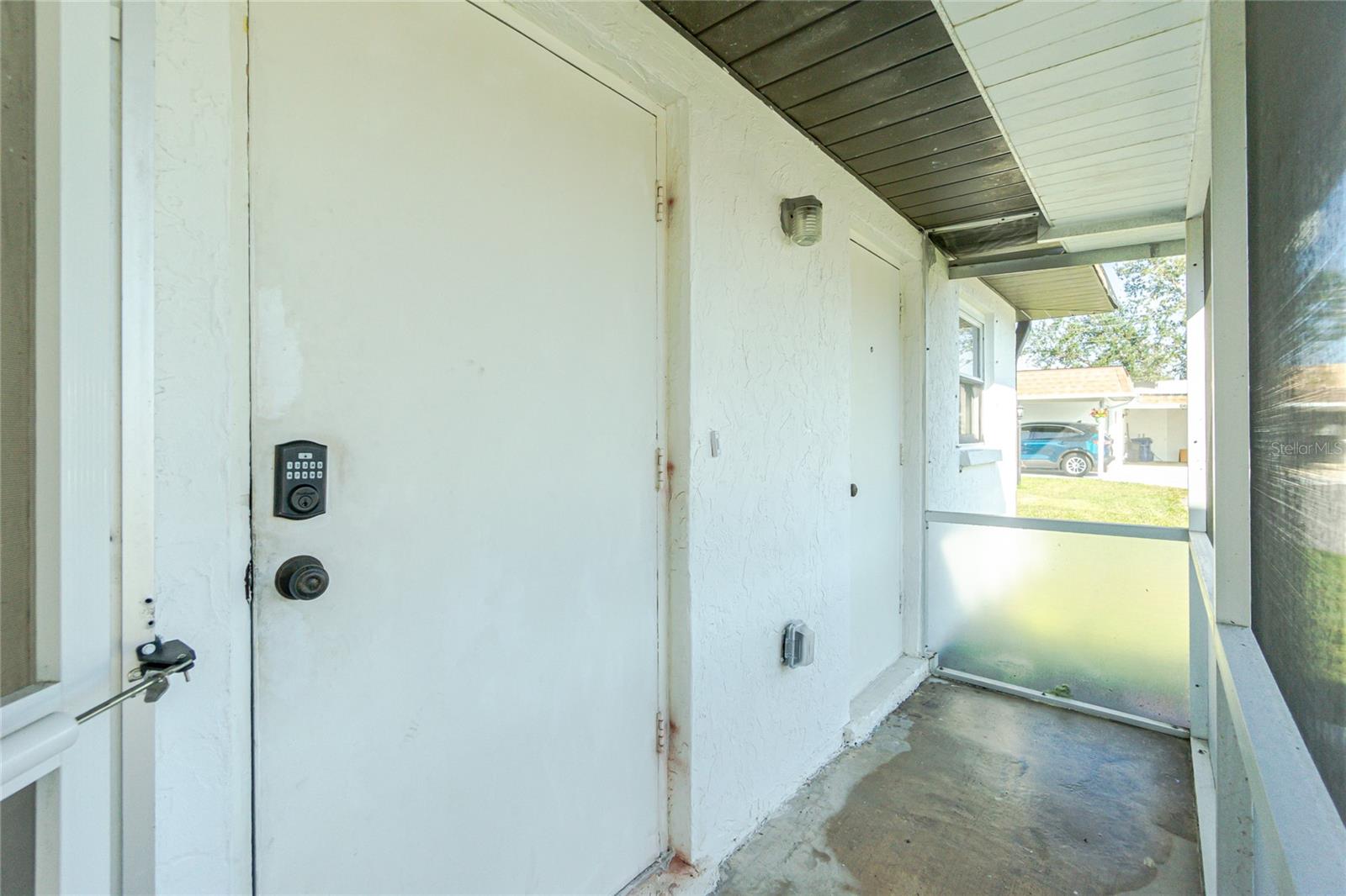 Image 2 of 43 For 672 Circlewood Drive V9