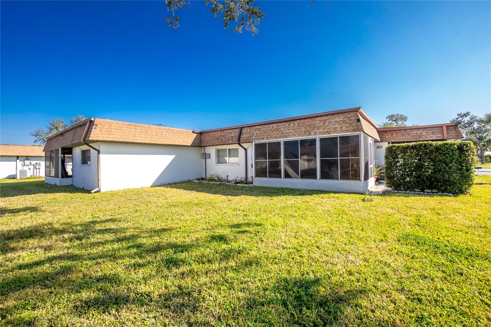 Image 31 of 43 For 672 Circlewood Drive V9