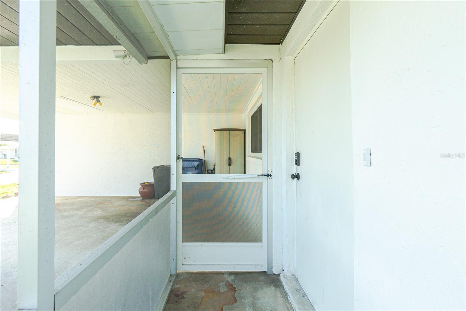 Image 34 of 43 For 672 Circlewood Drive V9