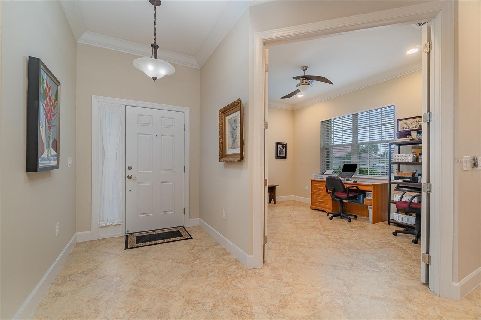 Image 3 of 45 For 13048 Creekside Lane