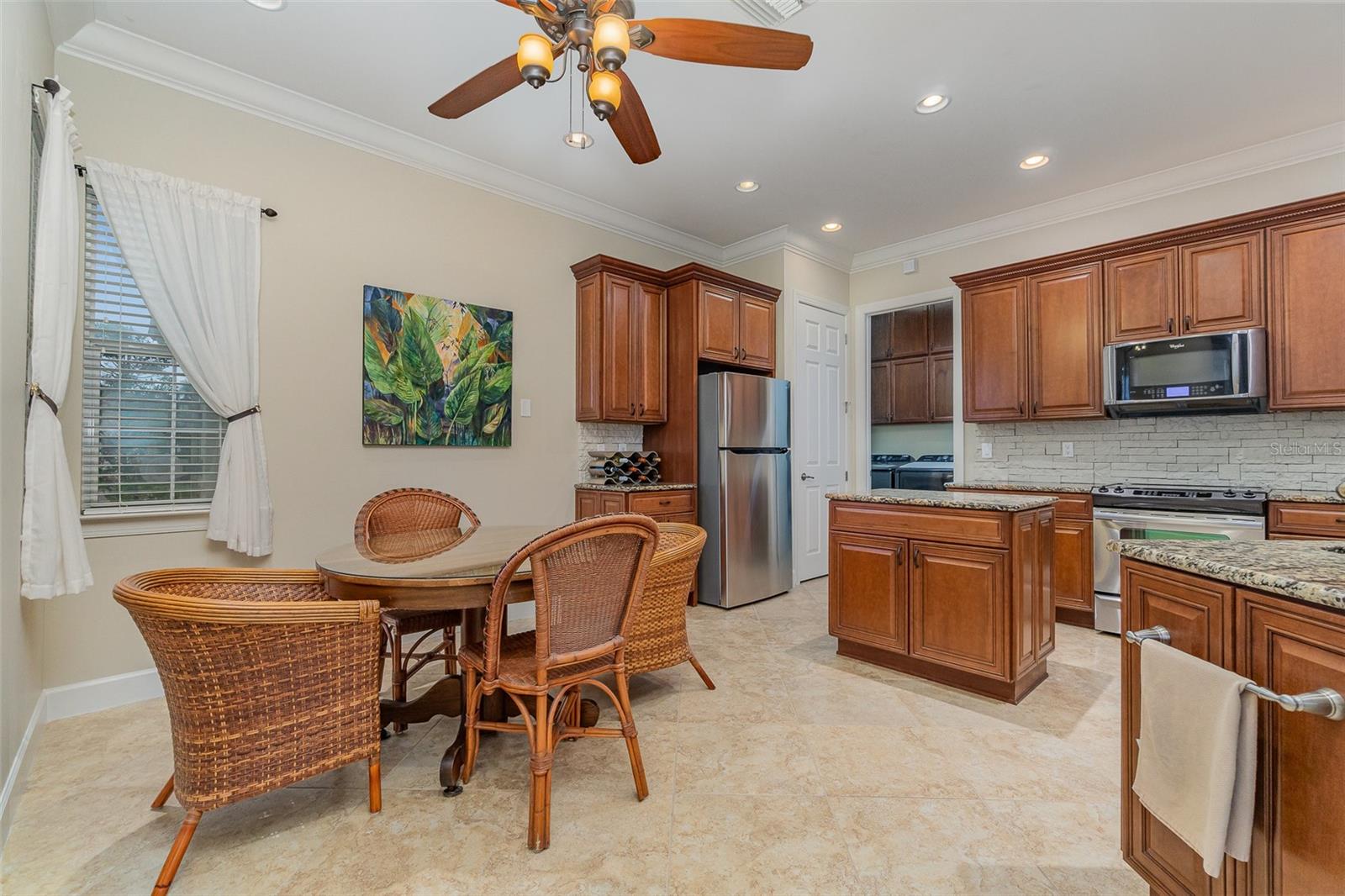 Image 8 of 45 For 13048 Creekside Lane