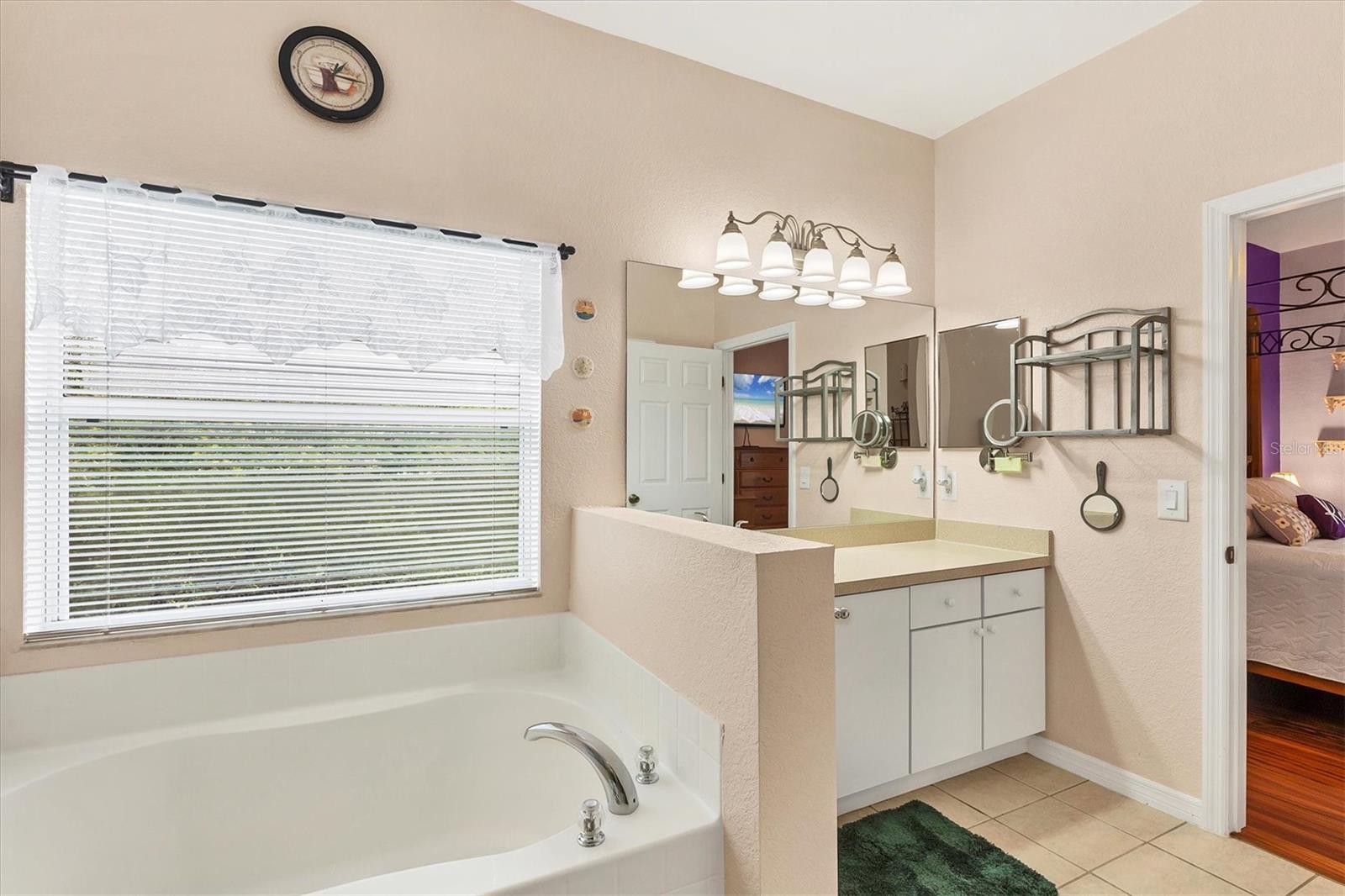 Image 23 of 48 For 6153 Pennell Street