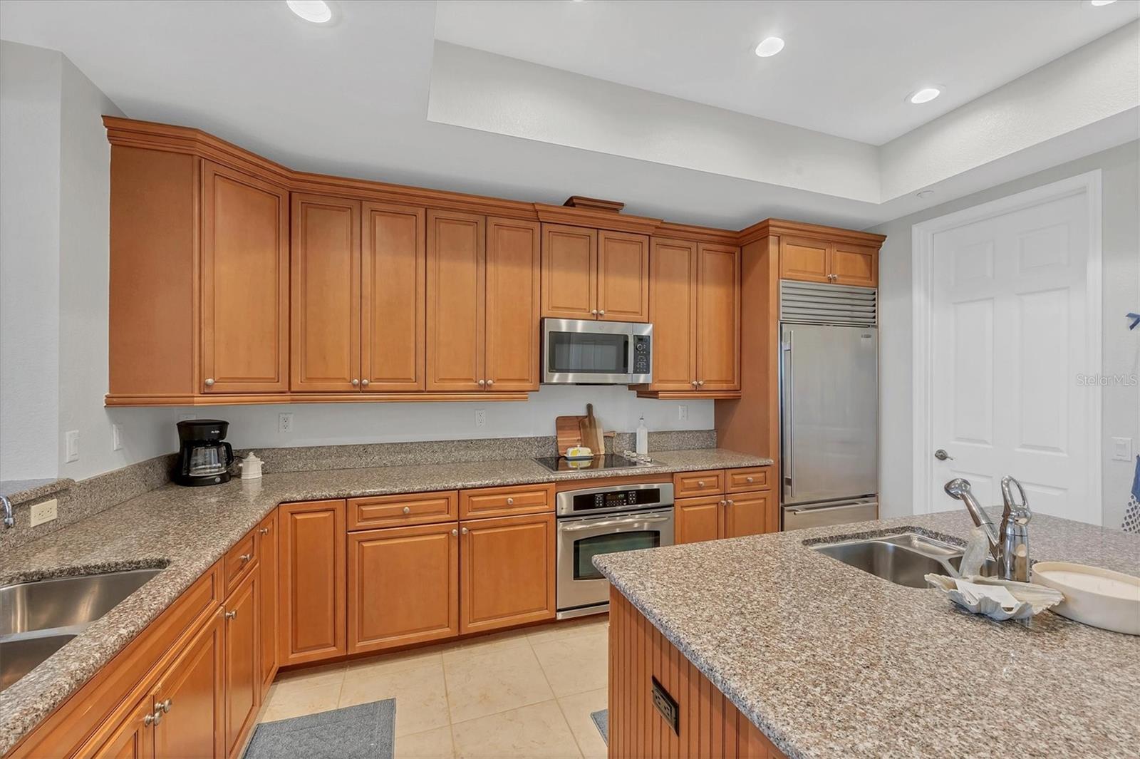 Image 11 of 47 For 10360 Longshore Road 66