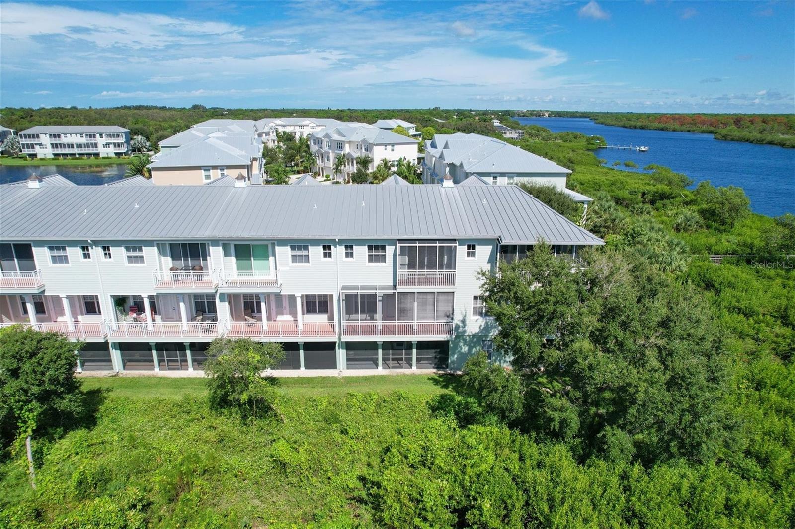 Image 33 of 47 For 10360 Longshore Road 66