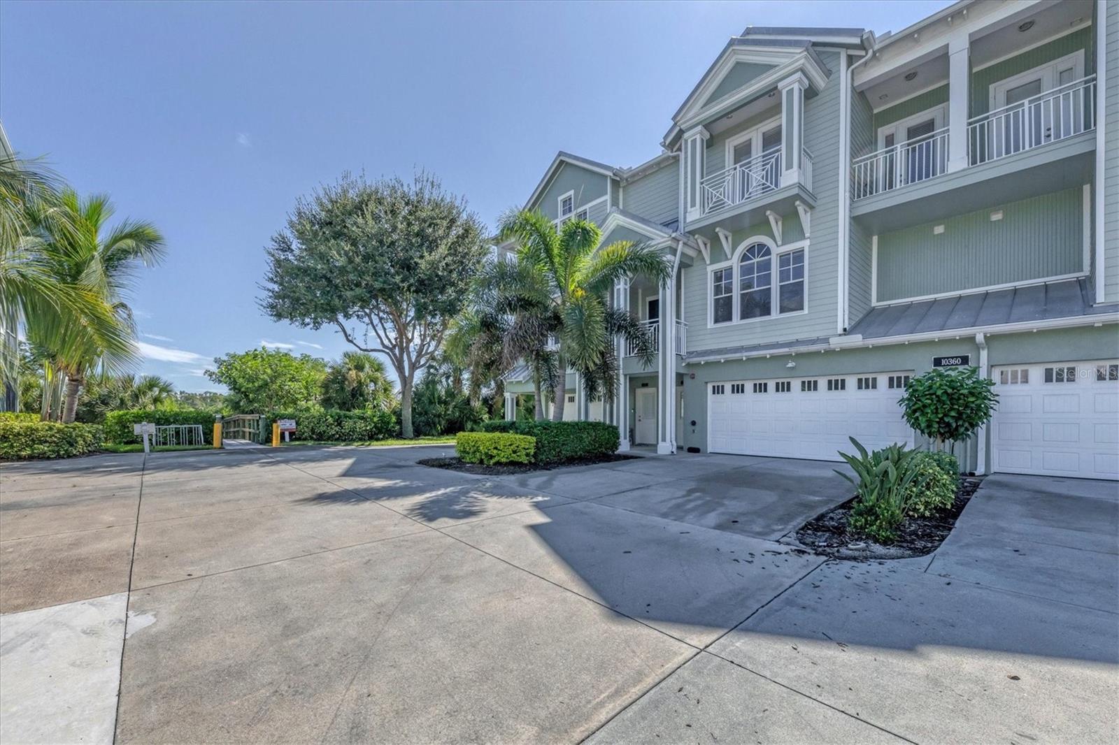Image 5 of 47 For 10360 Longshore Road 66