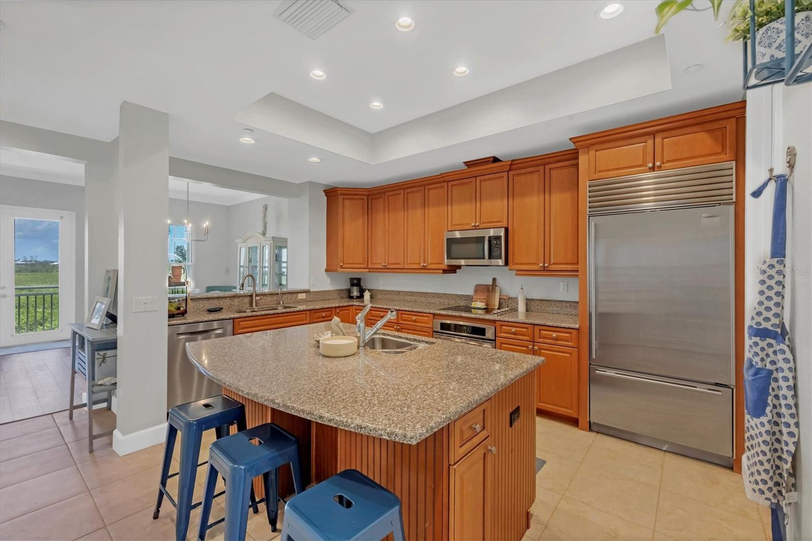 Image 9 of 47 For 10360 Longshore Road 66