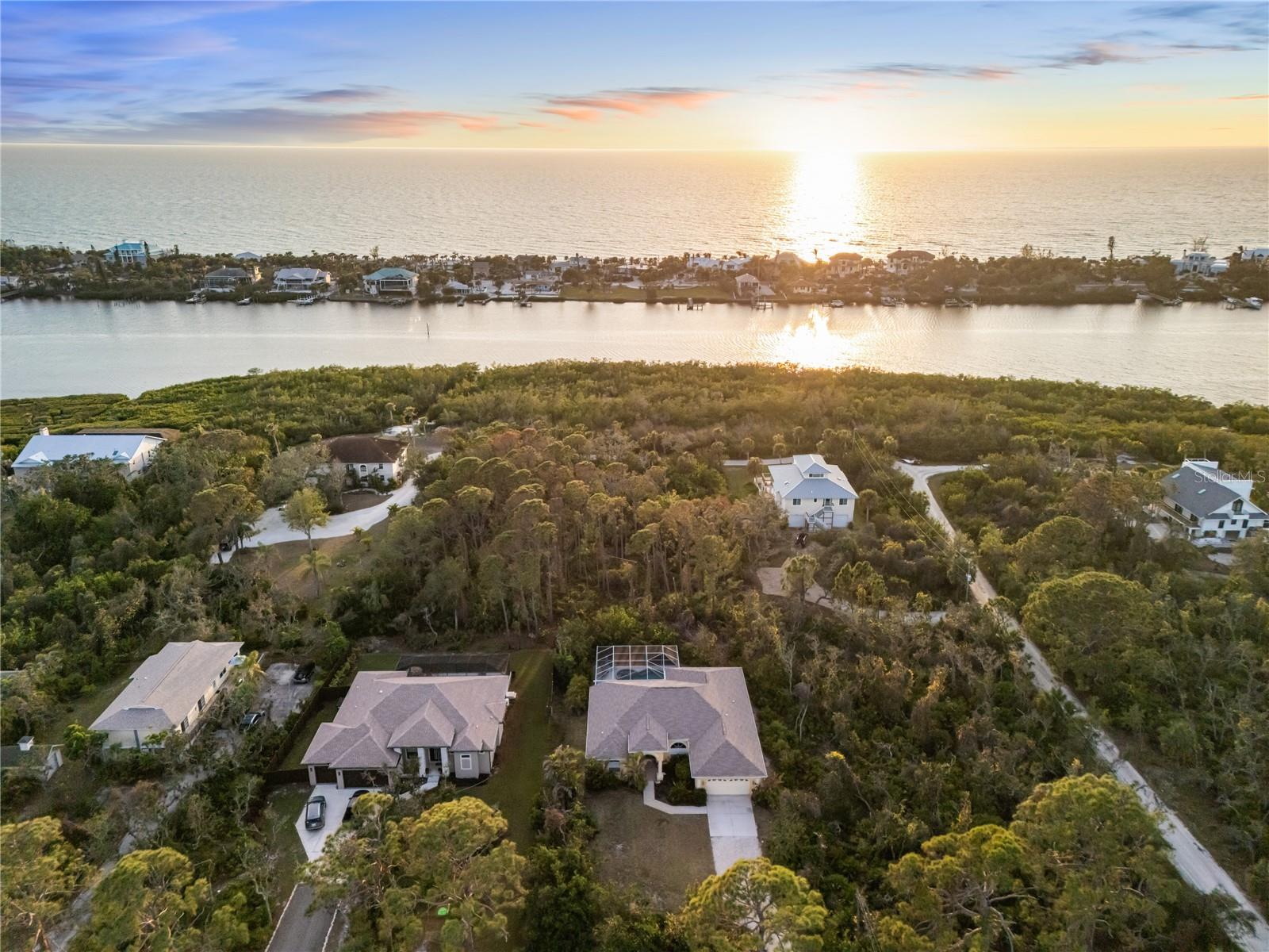 Image 13 of 19 For Bayshore Drive