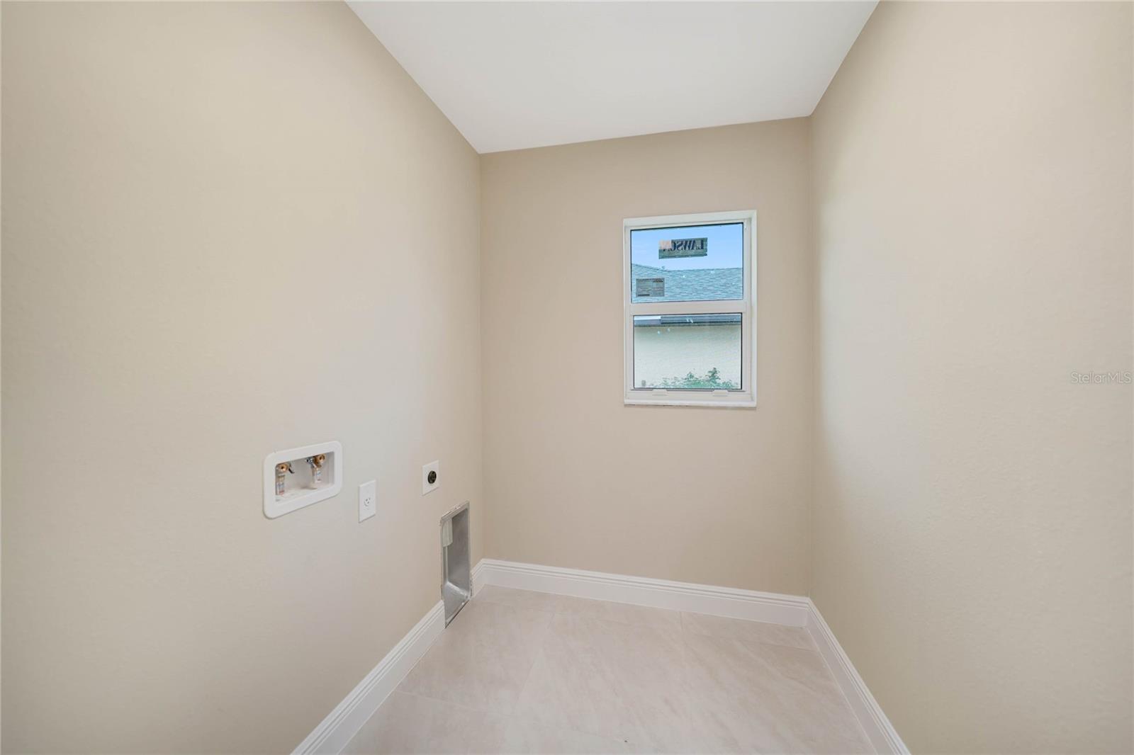 Image 30 of 41 For 14291 Ingraham Boulevard