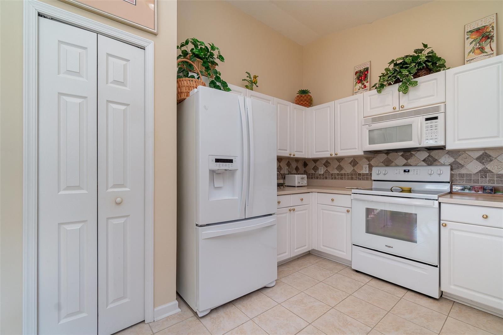 Image 10 of 52 For 3323 Grand Vista Court 201