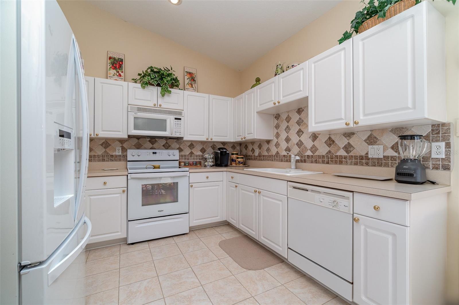 Image 11 of 52 For 3323 Grand Vista Court 201