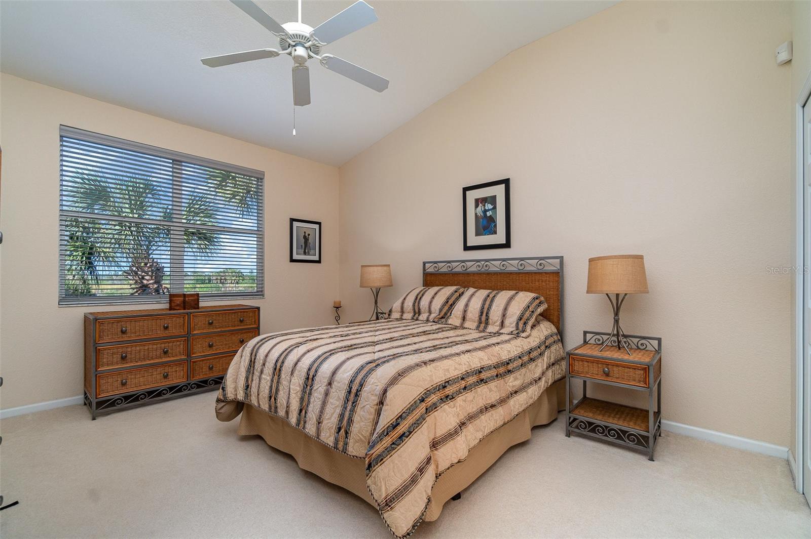 Image 13 of 52 For 3323 Grand Vista Court 201