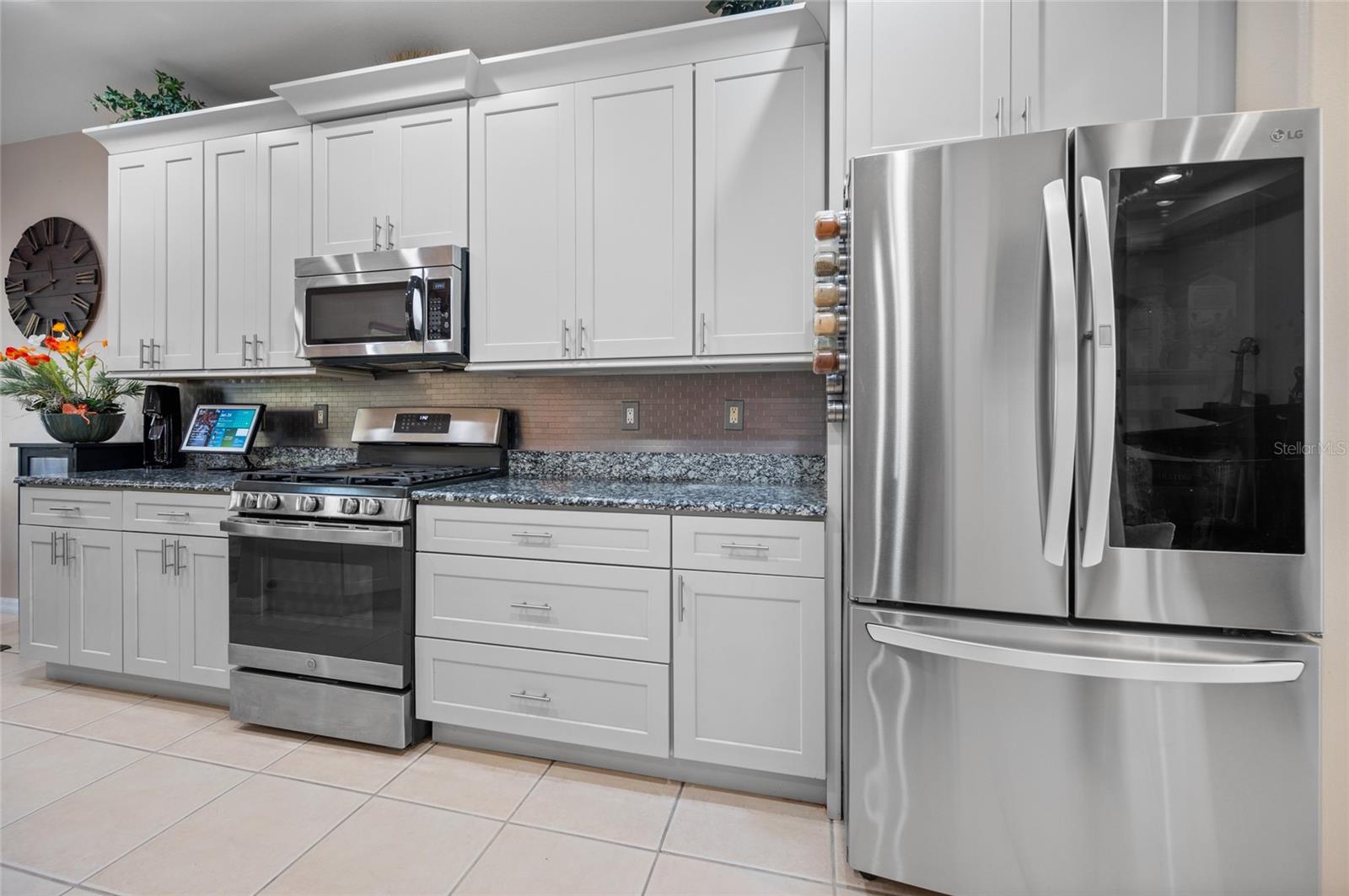 Image 10 of 54 For 5560 Club View Lane