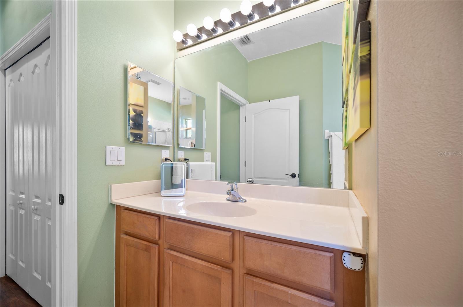 Image 22 of 54 For 5560 Club View Lane