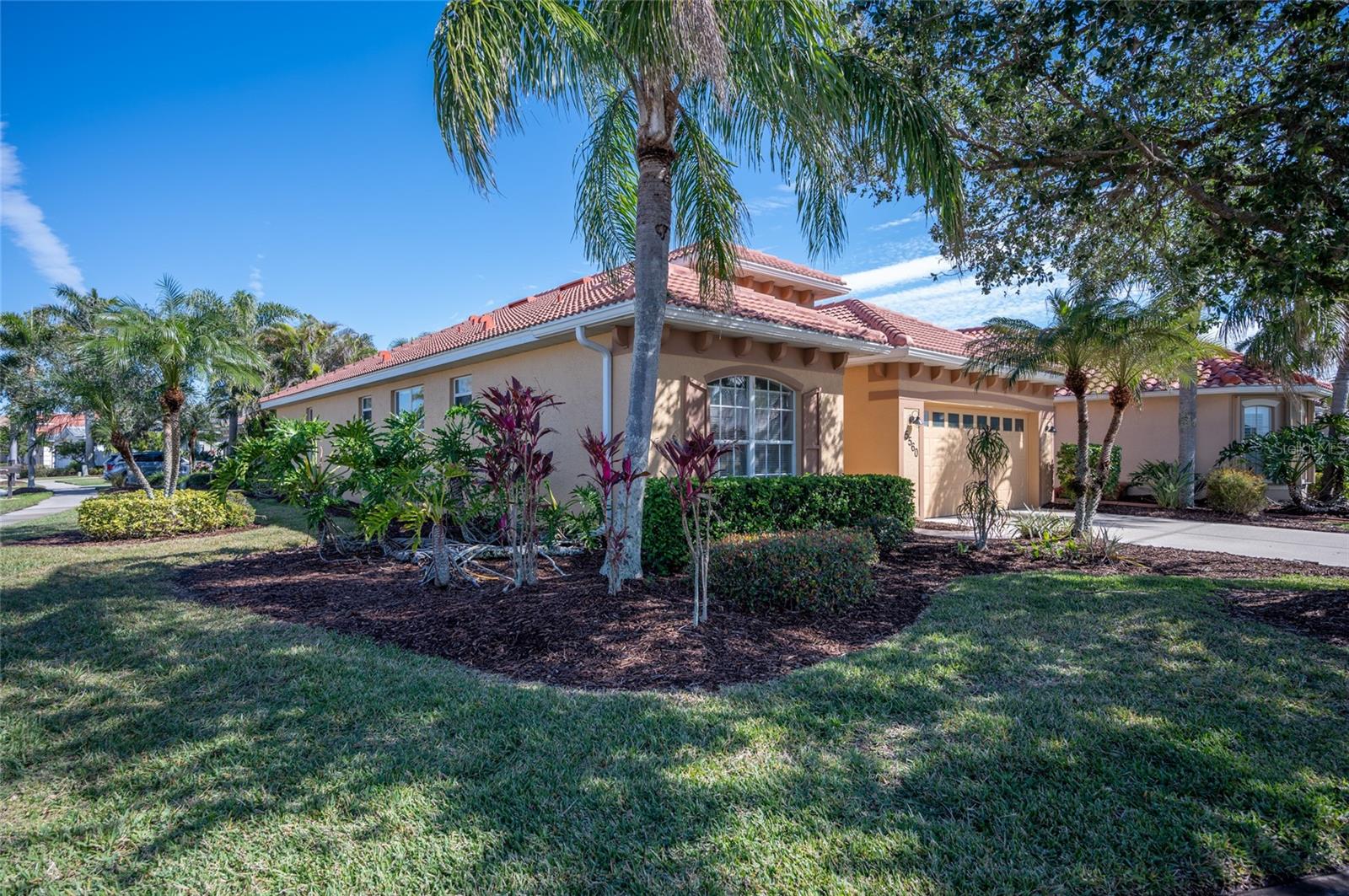 Image 33 of 54 For 5560 Club View Lane