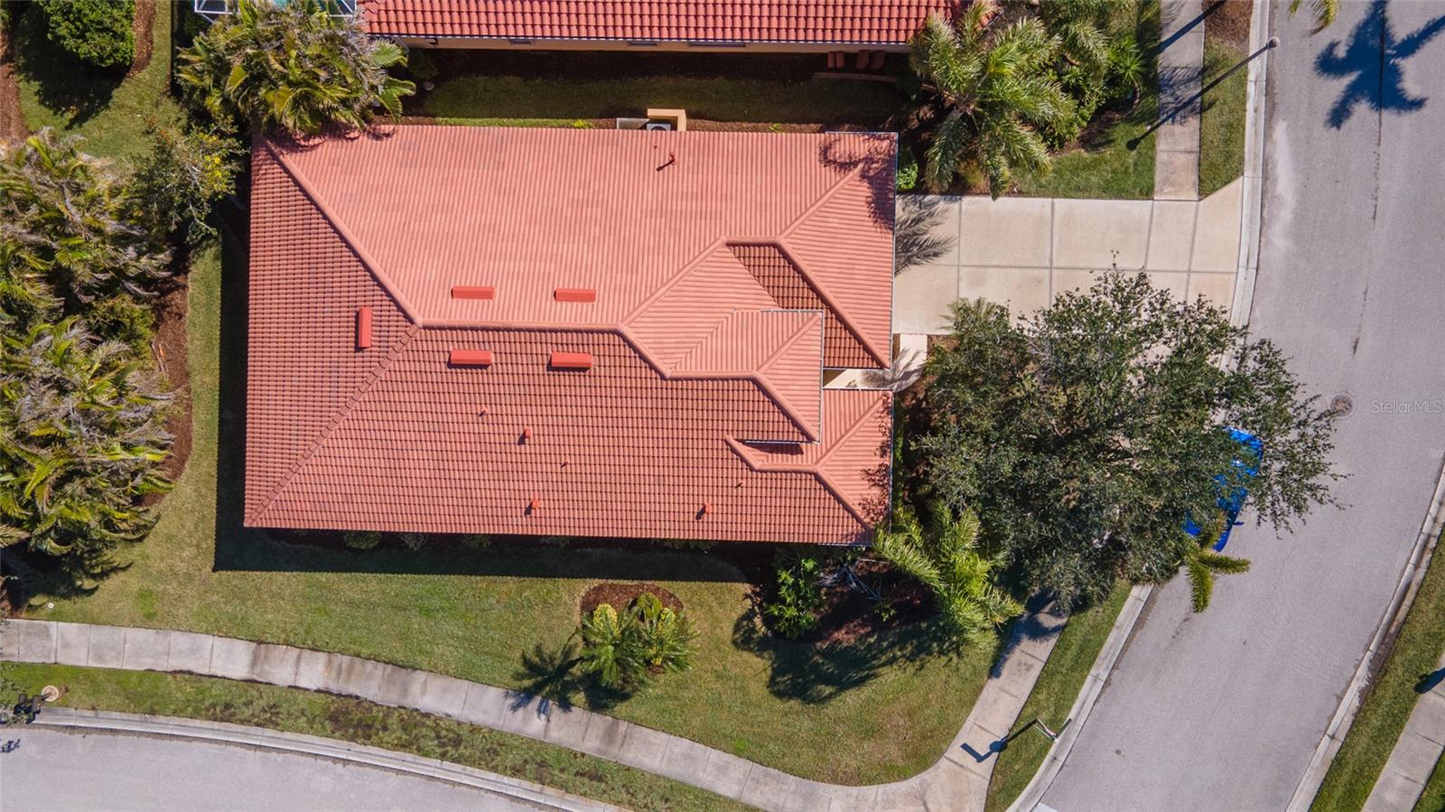 Image 36 of 54 For 5560 Club View Lane
