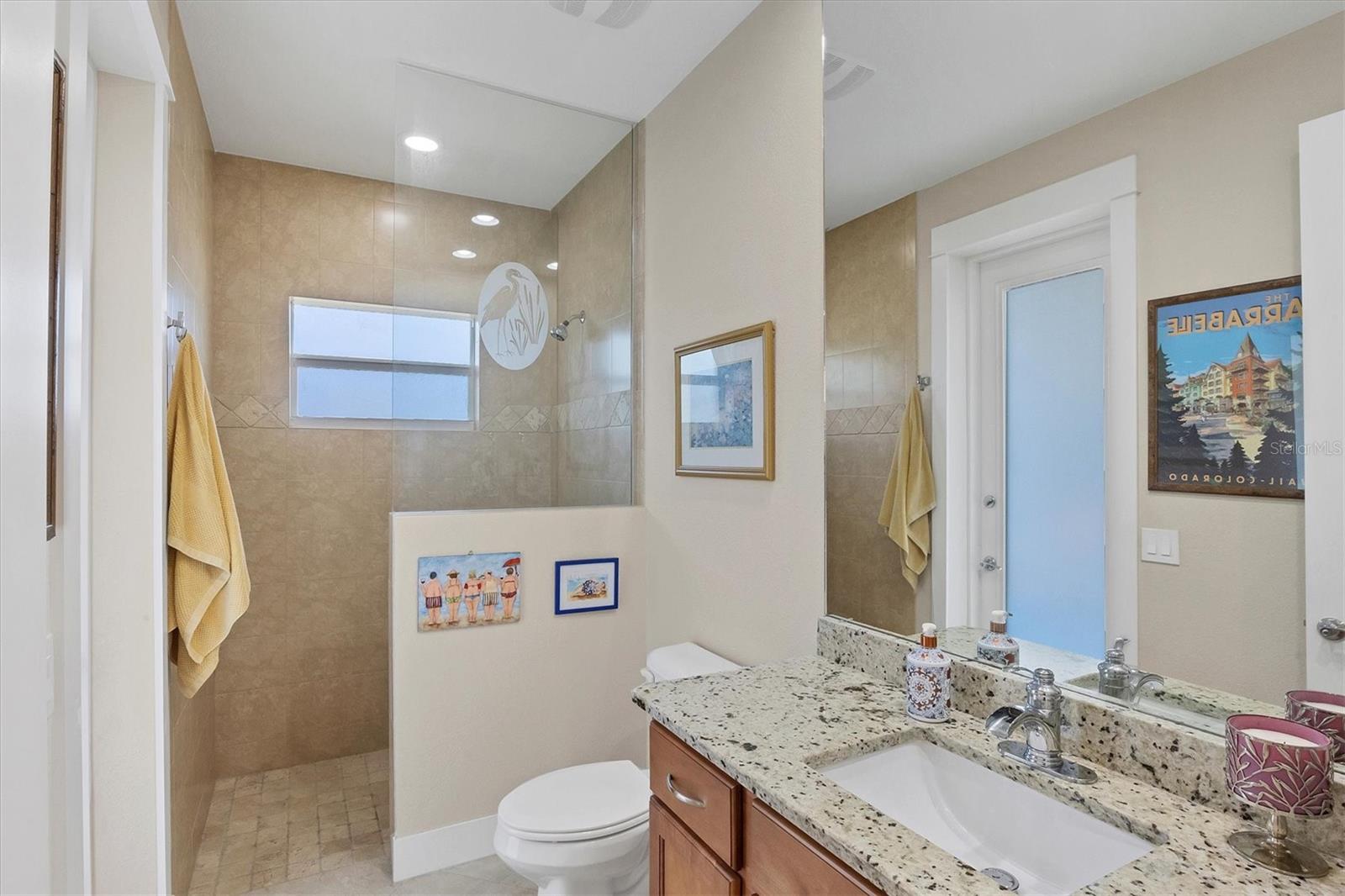 Image 22 of 41 For 9676 Singer Circle