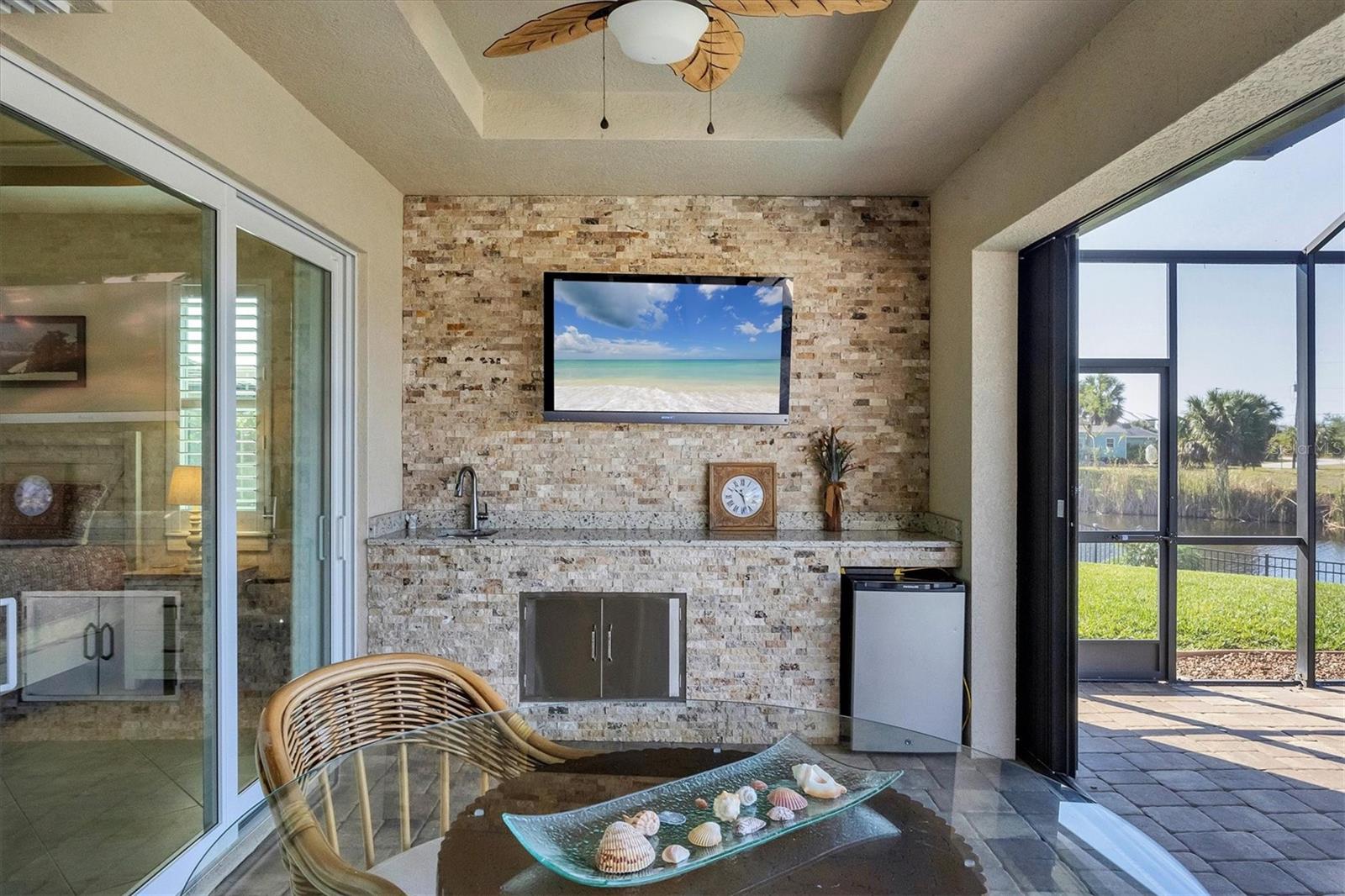 Image 26 of 41 For 9676 Singer Circle